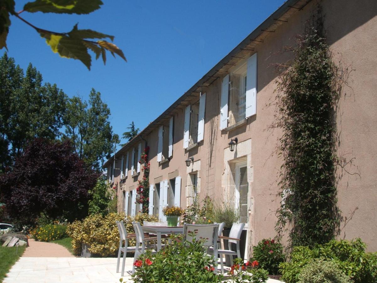Chambres d'hôtes La Charrière Cheffois Esterno foto