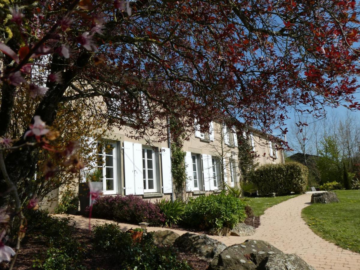 Chambres d'hôtes La Charrière Cheffois Esterno foto
