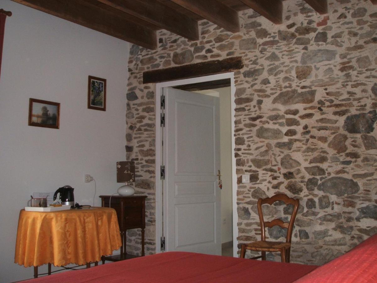 Chambres d'hôtes La Charrière Cheffois Esterno foto